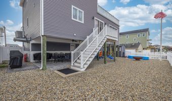240 Fernwood Dr, Bayville, NJ 08721