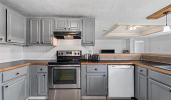55119 5TH St, Astor, FL 32102