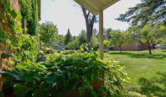 1105 S TIMMERS Ln, Appleton, WI 54914