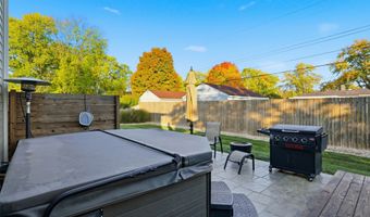 232 Charing Cross Rd, Indianapolis, IN 46217