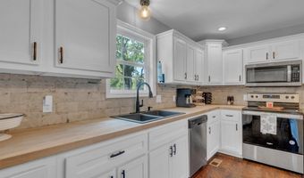 2450 Kuykendall Rd, Albertville, AL 35951