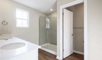 950-5 Memory Ln, Aurora, OH 44202