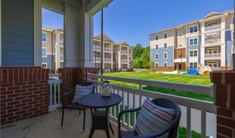 10525 Stony Bluff Dr 105, Ashland, VA 23005
