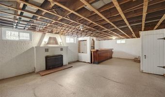 9405 Mackenzie Rd, Affton, MO 63123