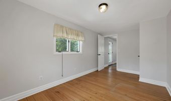 17 Croto Ln, Albany, NH 03818