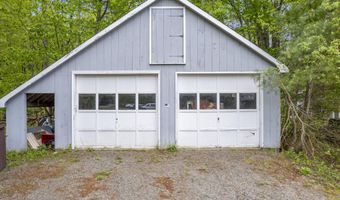 14 Lakeshore Dr, Belgrade, ME 04918