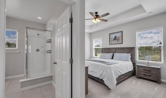 6380 CAMINO Dr, Apollo Beach, FL 33572