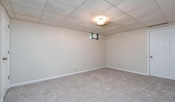 102 LEWIS Ct, Bear, DE 19701