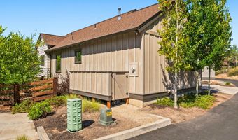 19749 SW River Camp Ln, Bend, OR 97702