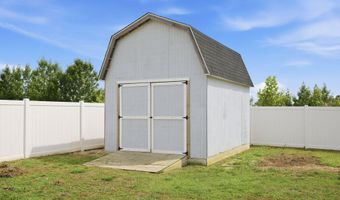 881 Ashbury Ln, Ayden, NC 28513