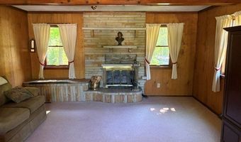 206 S MAIN St, Albion, PA 16401