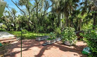16461 Oakview Cir, Alva, FL 33920
