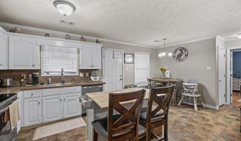 32 Chickasaw Dr, Austin, AR 72007