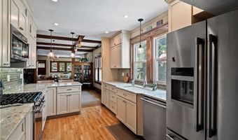 188 Jackson St, Amherst, OH 44001