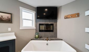 6235 US Hwy 69, Ames, IA 50010