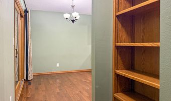 5327 Norris St, Ames, IA 50014