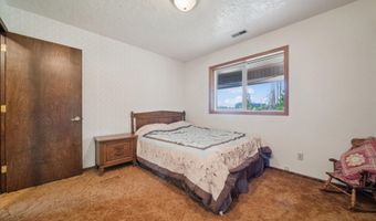 12834 EHLEN Rd, Aurora, OR 97002