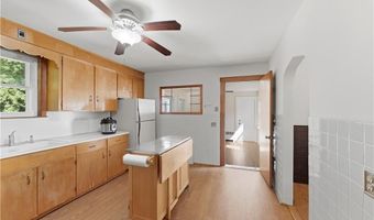 917 Woonsocket Hill Rd, North Smithfield, RI 02896