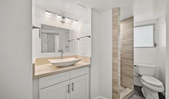 2957 Kalakaua Ave 415, Honolulu, HI 96815