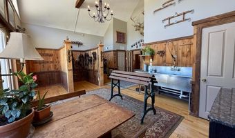 253 Intervale Rd, Canterbury, NH 03224