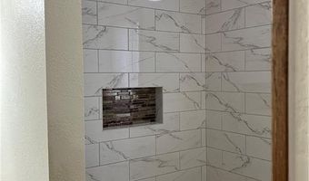 21 Farnham Dr, Bella Vista, AR 72714