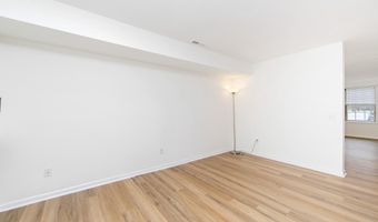 2 VILLAGE Ct, Audubon, NJ 08106