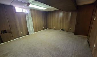 319 S 23rd St, Beatrice, NE 68310