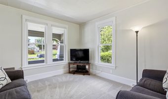 1126 W HARRIS St, Appleton, WI 54914