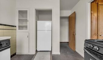 7300 Allen Rd, Allen Park, MI 48101
