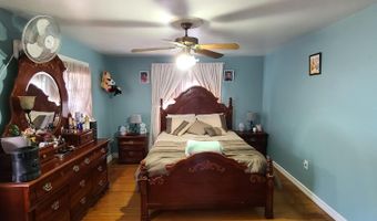 1849 PERKIOMEN Ave, Reading, PA 19606