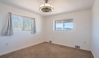 19080 E Indian Hills Dr, Black Canyon City, AZ 85324