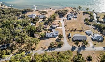 664 Seashore Dr, Atlantic, NC 28511