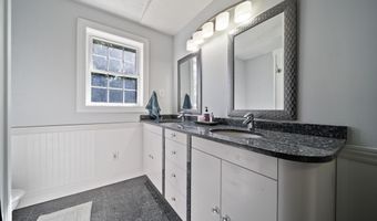 69 Heather Cir, Auburn, NH 03032