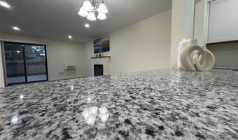 38 Sutton Pl 38, Bloomfield, CT 06002