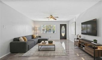 904 22nd St, Barling, AR 72923