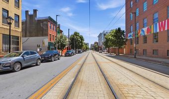 827 N HOWARD St, Baltimore, MD 21201