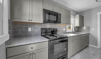 15776 McLain Ave, Allen Park, MI 48101