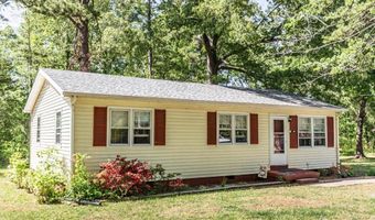 205 Lombardy St, Appomattox, VA 24522