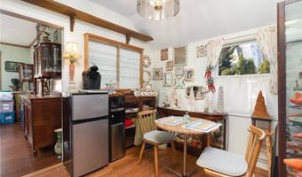 55 Hunter Ave, Newport, RI 02840