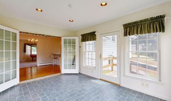8 Fahi Pond Rd, Anson, ME 04958