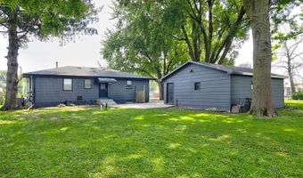 7160 NE 14th St, Ankeny, IA 50023