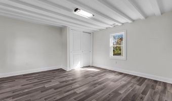 35 Church St, Allentown, NJ 08501