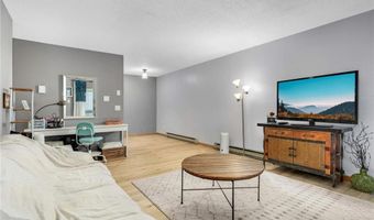 14115 Pennock Ave 303, Apple Valley, MN 55124