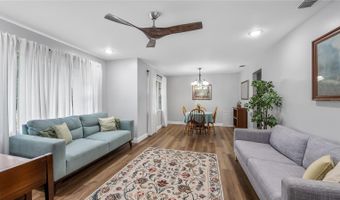 821 PENNSYLVANIA Ave, Altamonte Springs, FL 32701