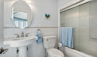 81 Quarry Rd, North Kingstown, RI 02874