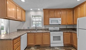 979 Toll Gate Rd, Warwick, RI 02886
