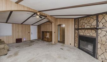 10582 Dennett Rd, Augusta, KS 67010