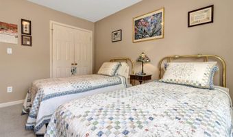 16 Sunview Cir, Arden, NC 28704
