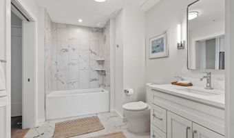 267 US Route 1, Falmouth, ME 04105