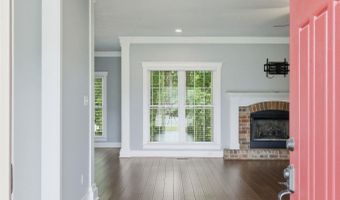 175 Glenview Dr, Albertville, AL 35950